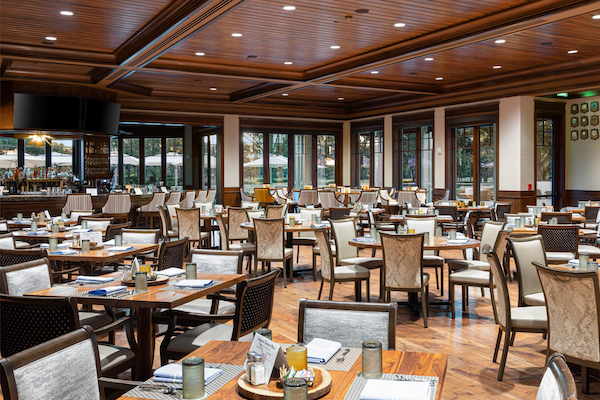 Club Pelican Bay Dining 600X400